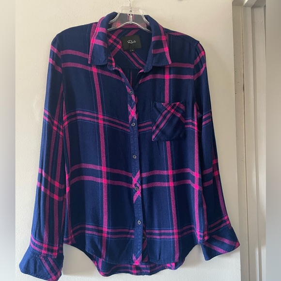 Rails Shirt Women’s Medium Blue Pink Plaid Flannel Long Sleeves Button Up - Picture 2 of 9